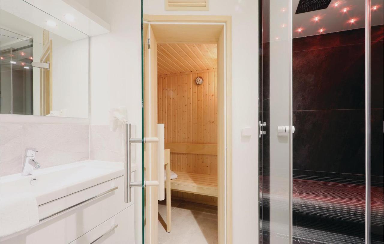 Cozy Apartment In Luebeck Travemuende With Sauna 外观 照片